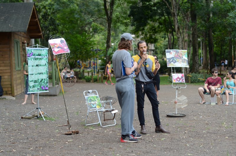 Exposição de Artes Visuais aborda a produção de lixo em Chapecó
