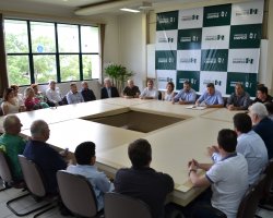 Cella assume por 30 dias