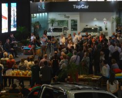 Ex-prefeitos acompanhados dos vereadores de Chapecó