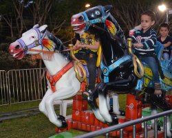 Parque de divers&otilde;es &eacute; uma das atra&ccedil;&otilde;es para os pequenos