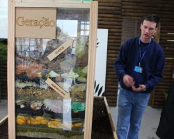 Orientações sobre coleta seletiva foram repassadas aos visitantes, para que eles tenham consciência sobre o descarte correto de entulhos