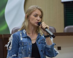 A tem&aacute;tica foi ministrada pela consultora credenciada do Sebrae/SC e jornalista Lizane Lauermann Signorati a um grupo de auxiliares administrativos.