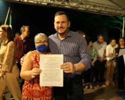 Nat&aacute;lia Bernardes recebeu agendamento da cirurgia de ves&iacute;cula das m&atilde;os do secret&aacute;rio de Sa&uacute;de, Jader Danielli