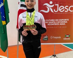 Andriely Gin&aacute;stica