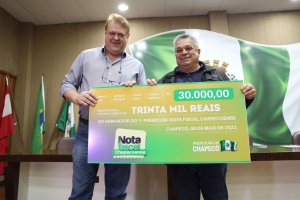 Prefeitura entrega R$ 100 mil em pr&ecirc;mios da Nota Fiscal Chapecoense
