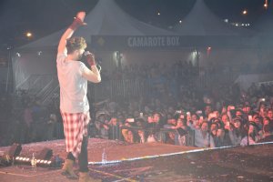 El Baile e Luan Santana agitaram a noite de s&aacute;bado na EFAPI 2017