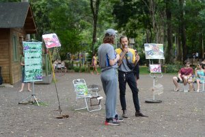 Exposi&ccedil;&atilde;o de Artes Visuais aborda a produ&ccedil;&atilde;o de lixo em Chapec&oacute;