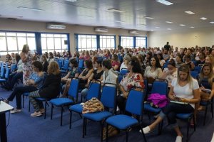 Assist&ecirc;ncia Social debate Sistema &Uacute;nico