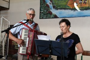 Idosos da regi&atilde;o da Efapi participam de um dia diferente