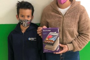 Empr&eacute;stimo de tablets beneficia 294 alunos das escolas municipais