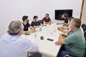 Em reunião com prefeito Casan anuncia estação de tratamento de água e ampliação de reservatório