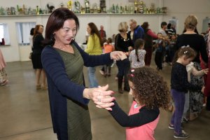 Encontro de gerações reúne crianças e idosos 