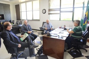 Prefeito e CREA falam sobre cisternas, acessibilidade e infraestrutura