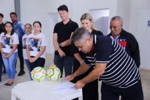 Inaugurado o Centro Comunit&aacute;rio do Loteamento Expoente