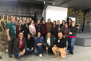 Peça teatral é apresentada para usuários do CRAS Líder