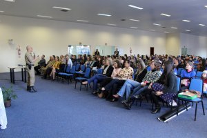 Capacitação mobiliza Rede de Atenção à Mulher 