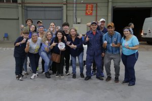 Gincana mobilizou 117 doadores de sangue e recolheu 583 kg de tampinhas