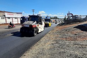 Leopoldo Sander recebe a primeira camada de amplia&ccedil;&atilde;o da pista