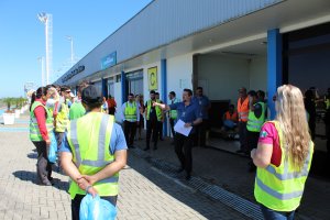 Equipes do Aeroporto realizam inspeção coletiva na pista de pousos e decolagens
