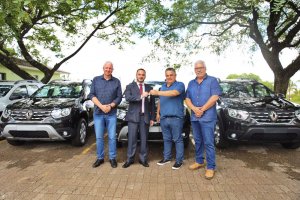 Prefeitura de Chapec&oacute; entrega ve&iacute;culos para a Pol&iacute;cia Civil