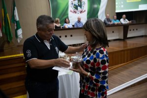 Prefeitura faz homenagem para servidores com 30 anos de carreira