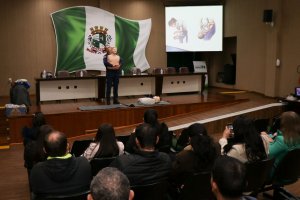 Professores participam de forma&ccedil;&atilde;o em primeiros socorros