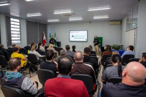 Motoristas do transporte escolar participam de forma&ccedil;&atilde;o