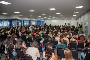 Secretaria de Educa&ccedil;&atilde;o recebe professores com forma&ccedil;&otilde;es pedag&oacute;gicas