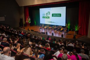 Cerca de 4 mil professores participam do Semin&aacute;rio Municipal de Educa&ccedil;&atilde;o