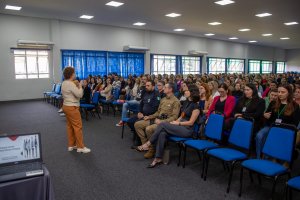 Forma&ccedil;&atilde;o das Comiss&otilde;es escolares para elabora&ccedil;&atilde;o dos Planos de Conting&ecirc;ncia &eacute; realizada em Chapec&oacute;