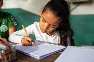 Alunos da EBM S&atilde;o Crist&oacute;v&atilde;o realizam `ca&ccedil;a ao tesouro dos textos`