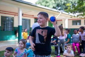 Turma de primeiro ano da EBM S&atilde;o Crist&oacute;v&atilde;o se diverte enquanto aprende a ler e escrever 