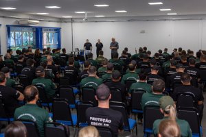 Capacita&ccedil;&atilde;o em Seguran&ccedil;a para vigias escolares &eacute; realizada em Chapec&oacute;