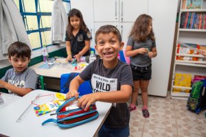 EBM Lajeado Liso recebe kits de material escolar da OAB