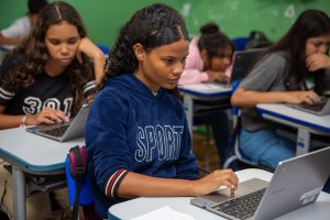 Prova `Avalia Chapec&oacute;` &eacute; aplicada na Rede Municipal de Ensino