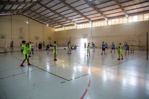 Estudantes da Rede Municipal participam das competi&ccedil;&otilde;es de voleibol nos JESC
