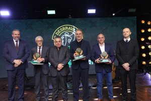 Premiadas 150 empresas e produtores no Trof&eacute;u O Desbravador 