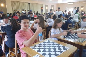 Atletas do PAF participam da 1a etapa do Circuito Oeste de Xadrez