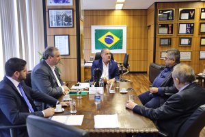 Prefeito de Chapec&oacute; tem audi&ecirc;ncia com ministro Onyx Lorenzoni