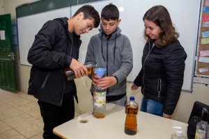 Repelente natural &eacute; produzido nas aulas de Ci&ecirc;ncias na EBM Al&eacute;cio Alexandre Cella