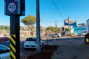 Nova lombada eletr&ocirc;nica come&ccedil;a a funcionar na Get&uacute;lio Vargas