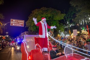 Desfile de Natal contará com 58 veículos e quase 700 pessoas desfilando na Getúlio