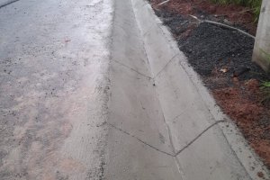 Asfalto no acesso ao aeroporto est&aacute; pronto, faltando obras complementares