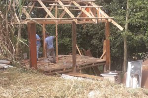 Opera&ccedil;&atilde;o da Prefeitura autuou em flagrante invas&atilde;o de &aacute;rea p&uacute;blica no Contorno Vi&aacute;rio