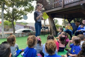 CEIM Le&atilde;ozinho celebra Dia Nacional do Livro Infantil