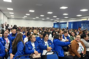 Agentes de Sa&uacute;de e de Combate &agrave;s Endemias participam de Capacita&ccedil;&atilde;o sobre Res&iacute;duos S&oacute;lidos e Sa&uacute;de 