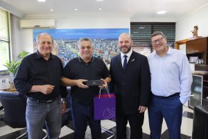 Prefeito recebe reitor e vice-reitores da Unoesc