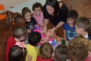 A grande m&aacute;quina do Corpo Humano ensina crian&ccedil;as sobre higiene