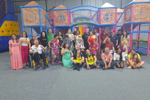 Centro de Convivência dos Idosos realiza jantar natalino