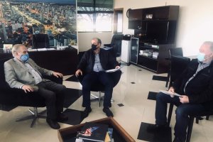 Vice-prefeito recebe ex-ministro da Sa&uacute;de, Alceni Guerra